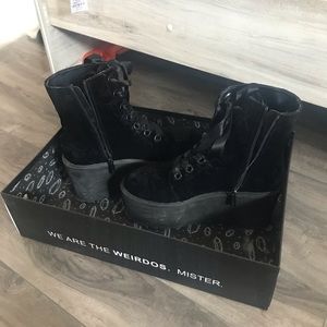 Kill Star Vampire Kiss platform boots.